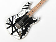 VH1 Guitar Keychain