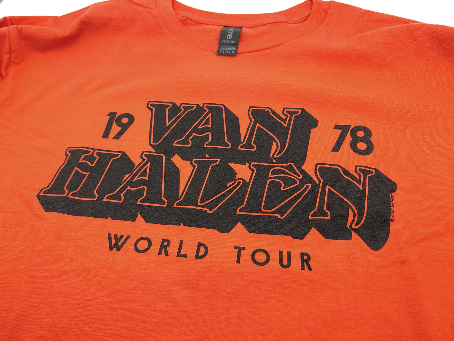VAN HALEN　ヴァン ヘイレン　ツアーT　ヴィンテージ　Hanes　USA Amazon.com: Men's Van Halen 84 Tour Long Sleeve Small Navy Blue